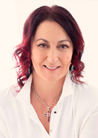 Roxanne Kelly
